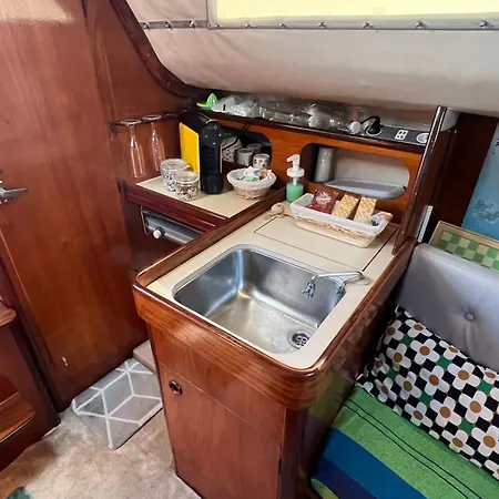 Waterlife Botel