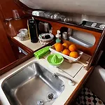 Ботель Waterlife *